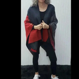 L.I.B Colorblock Cape Brand New